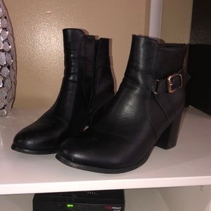 Ankle booties
